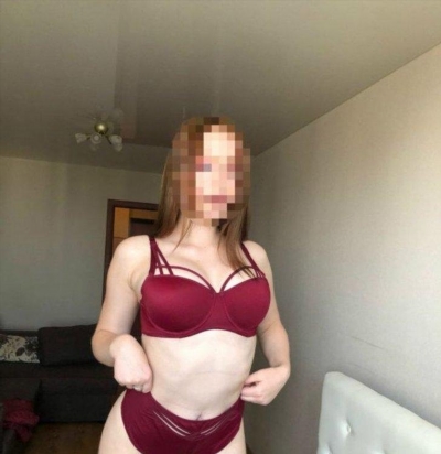 Angelina, 30 ans, Combourg